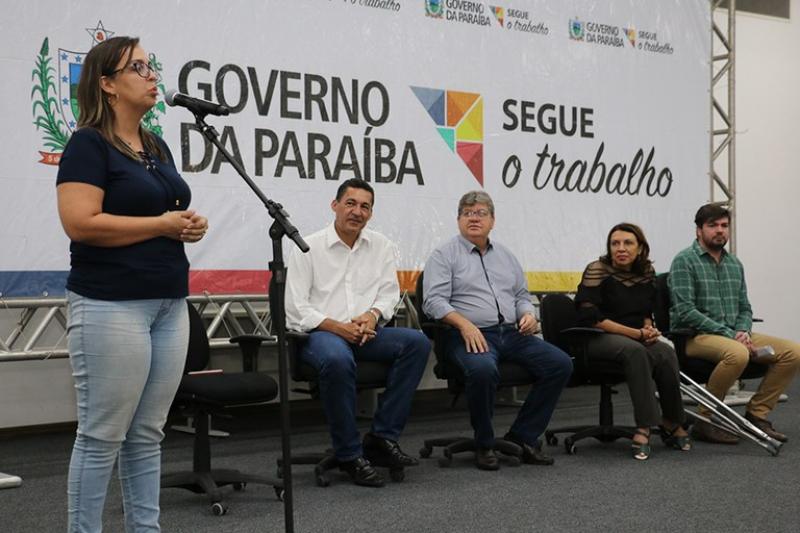 Governo da Paraíba lança concurso público com oferta de mil vagas para professor
