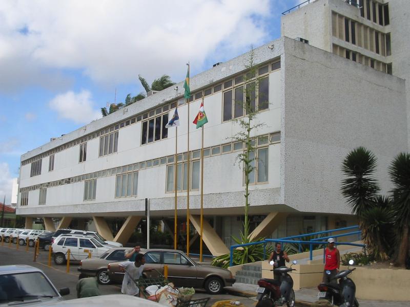 Prefeitura de Caruaru-PE abre 4 seleções com 112 vagas