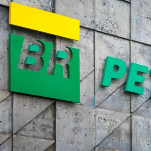 Edital Petrobras publicado! 1.492 vagas e iniciais de R$ 5 mil!